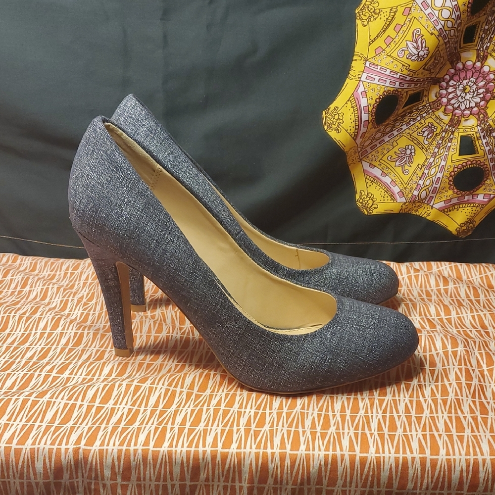 Elegant Gray Women's Heels